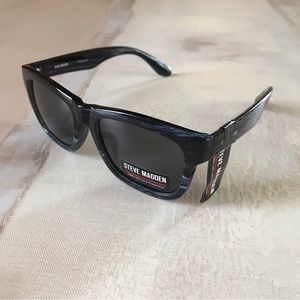 Steve Madden Polarized  Sunglasses NWT